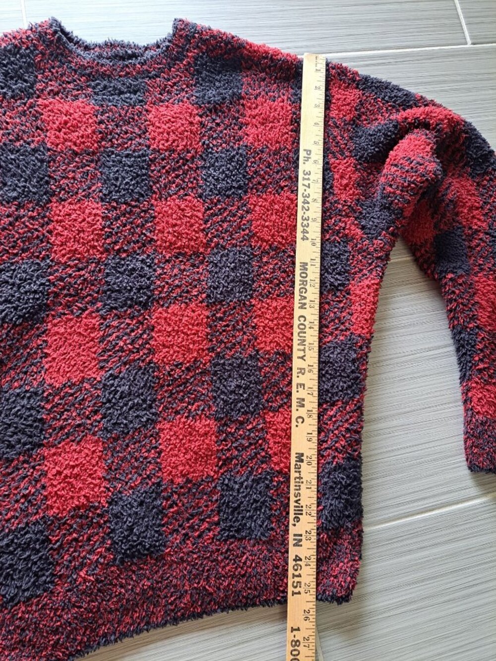 Skims Cozy Buffalo Plaid Knit Pullover Sweater Red & Black Womens L/XL Warm - Picture 9 of 10